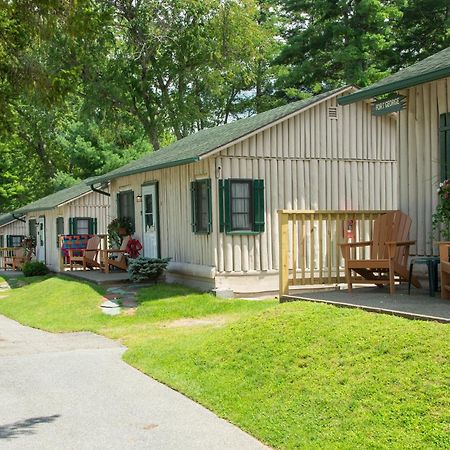 Lincoln Log Colony Hotel Лейк Джордж Екстериор снимка