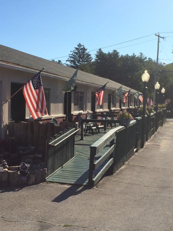 Lincoln Log Colony Hotel Лейк Джордж Стая снимка
