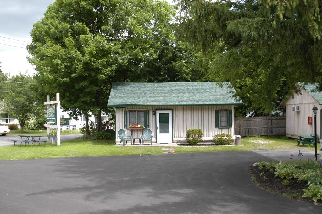 Lincoln Log Colony Hotel Лейк Джордж Стая снимка