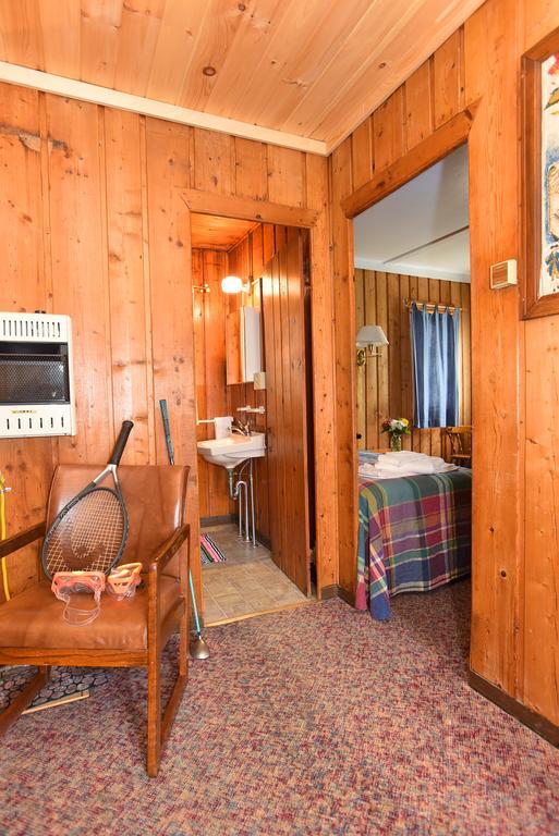 Lincoln Log Colony Hotel Лейк Джордж Екстериор снимка